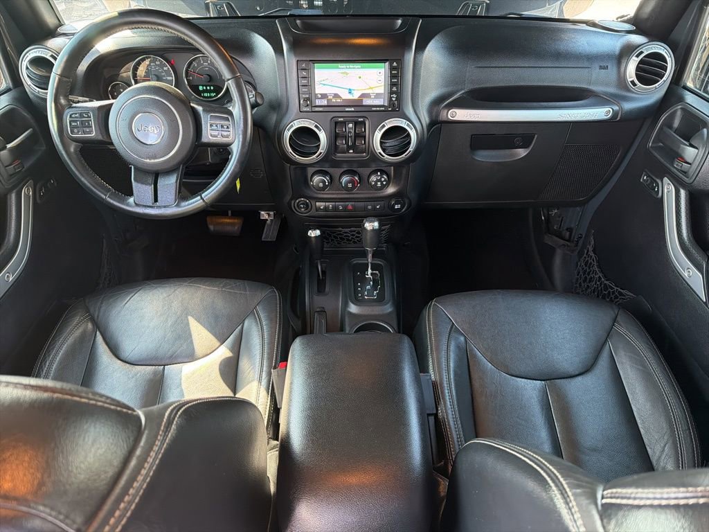 Used 2016 Jeep Wrangler Unlimited Rubicon w/ Connectivity Group image 23