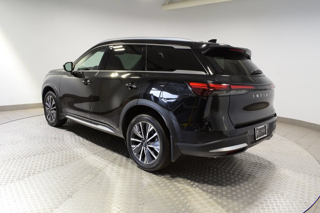 Certified 2026 INFINITI QX60 Luxe w/ Family Package AWD/4WD image 13