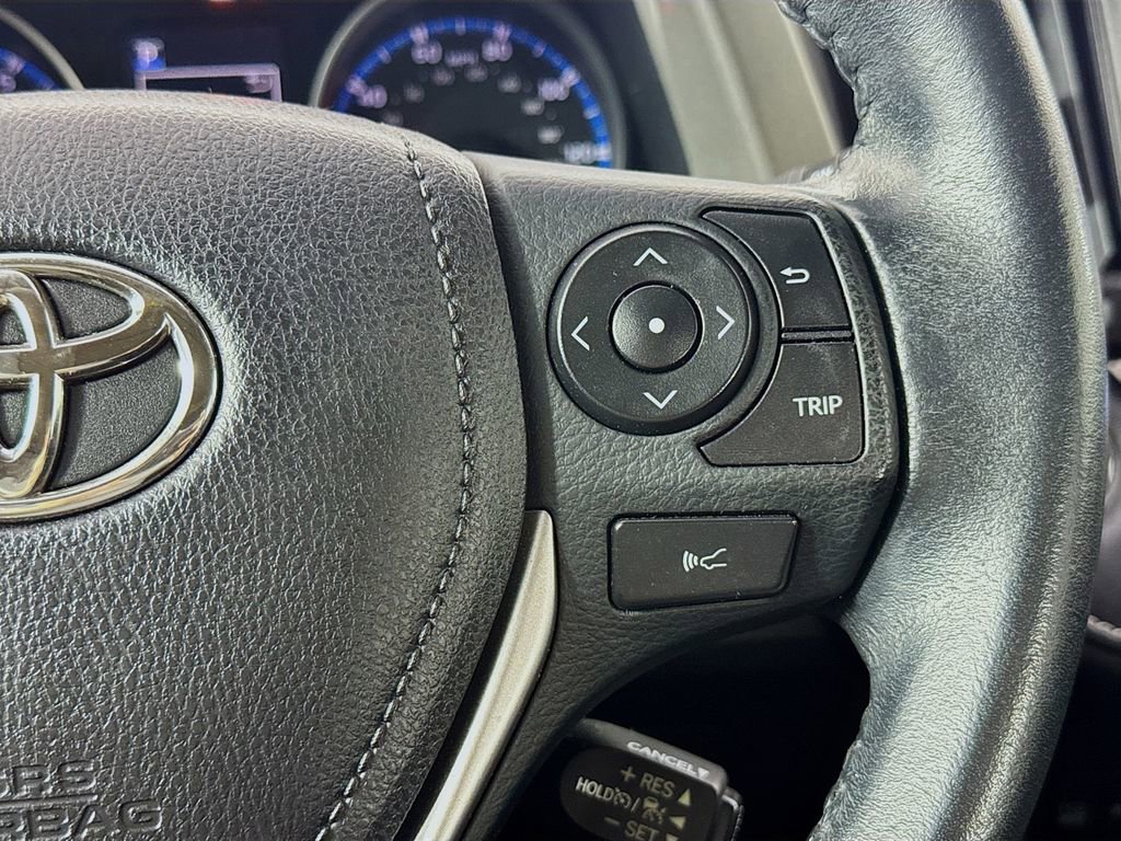 Used 2018 Toyota RAV4 XLE image 29