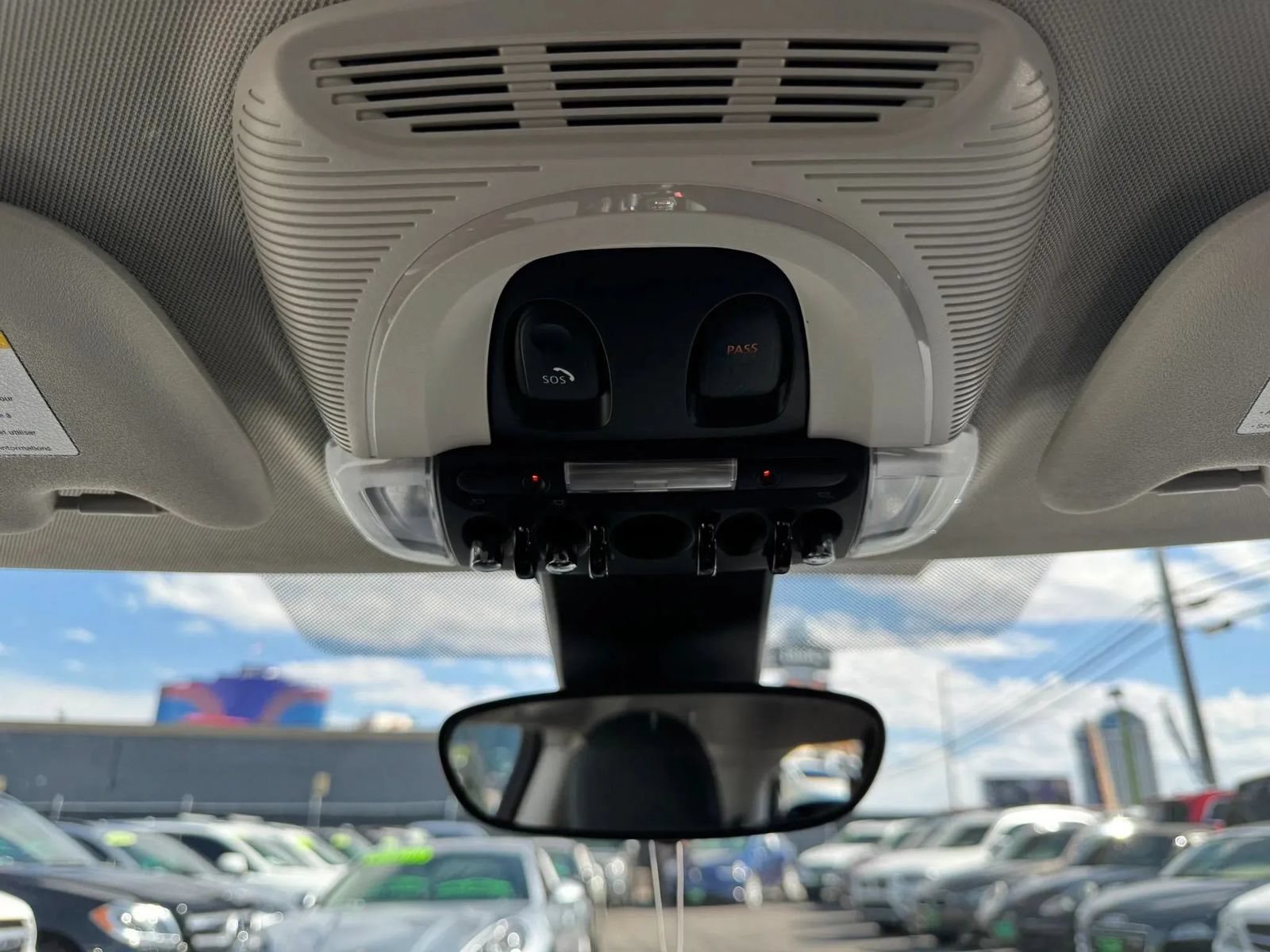 Used 2021 MINI Cooper 2-Door Hardtop FWD image 19