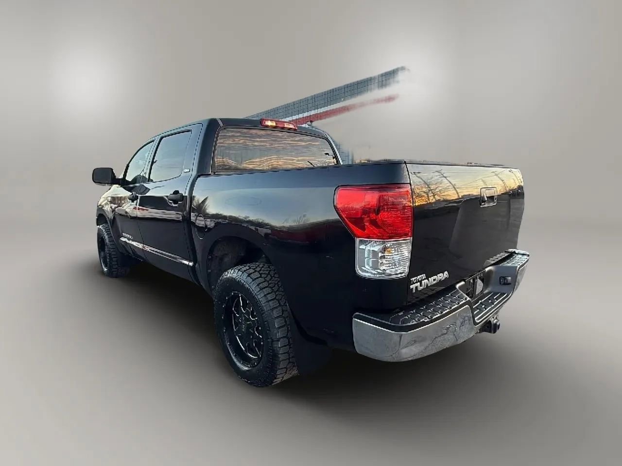 Used 2010 Toyota Tundra SR5 image 3