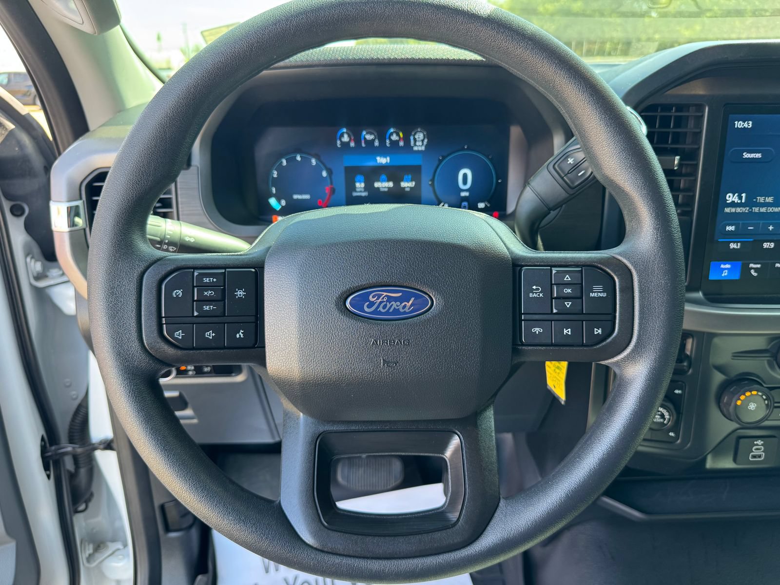 Used 2025 Ford F150 XL w/ Equipment Group 103A High AWD/4WD image 25