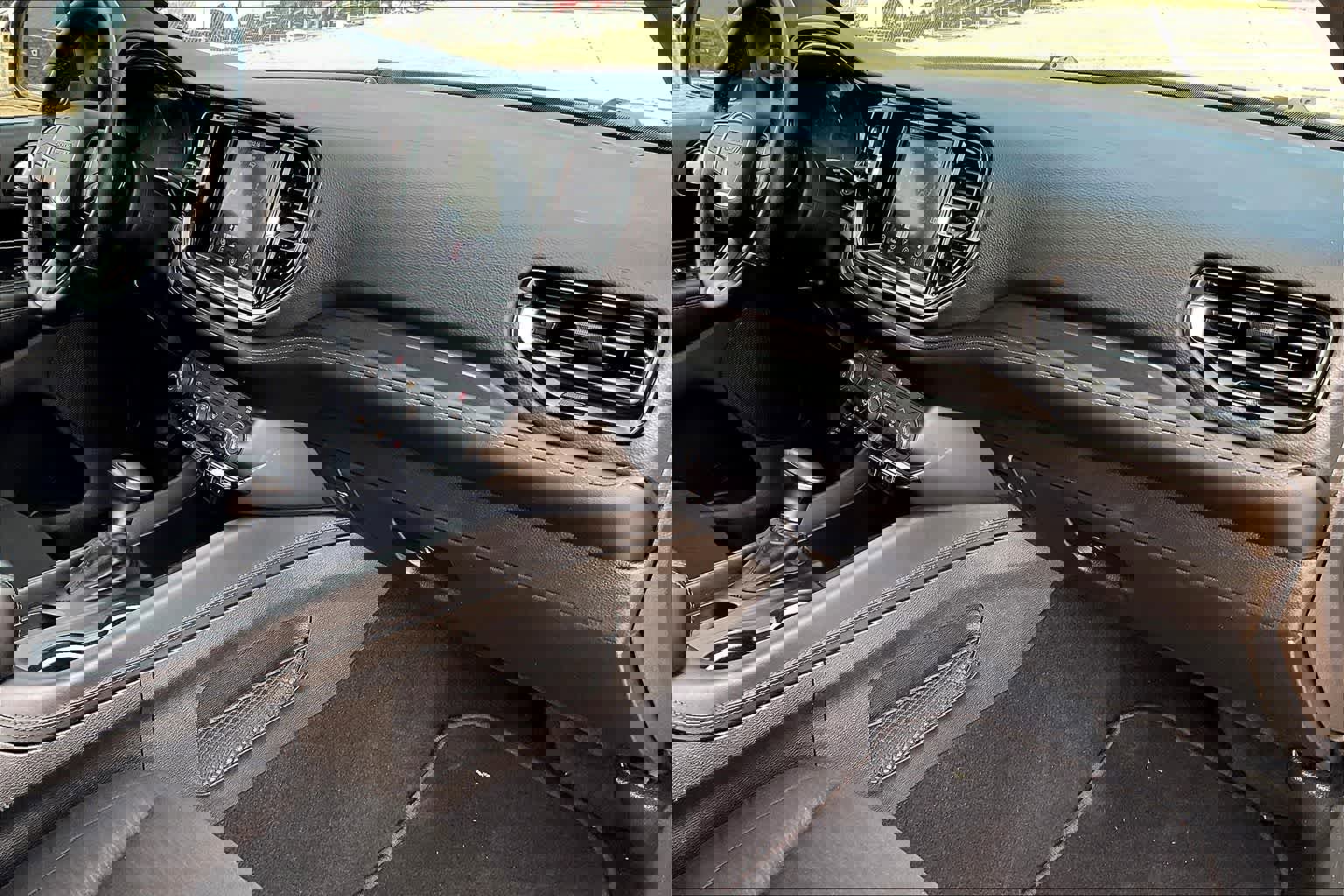 Used 2024 Dodge Durango SXT image 21