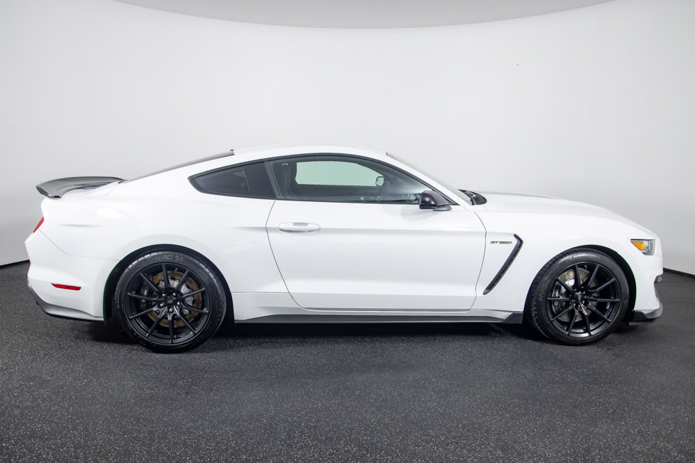 Used 2018 Ford Mustang Shelby GT350 RWD image 18