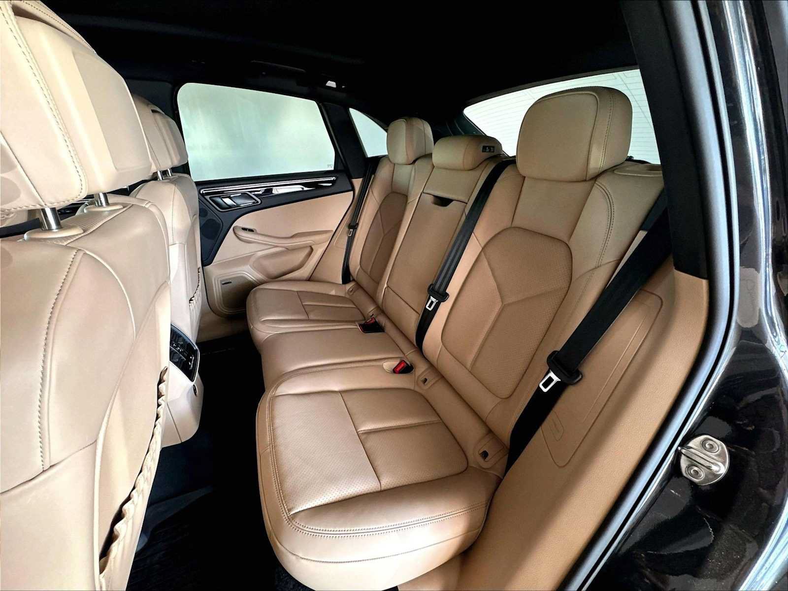 New 2026 Porsche Macan AWD/4WD image 27