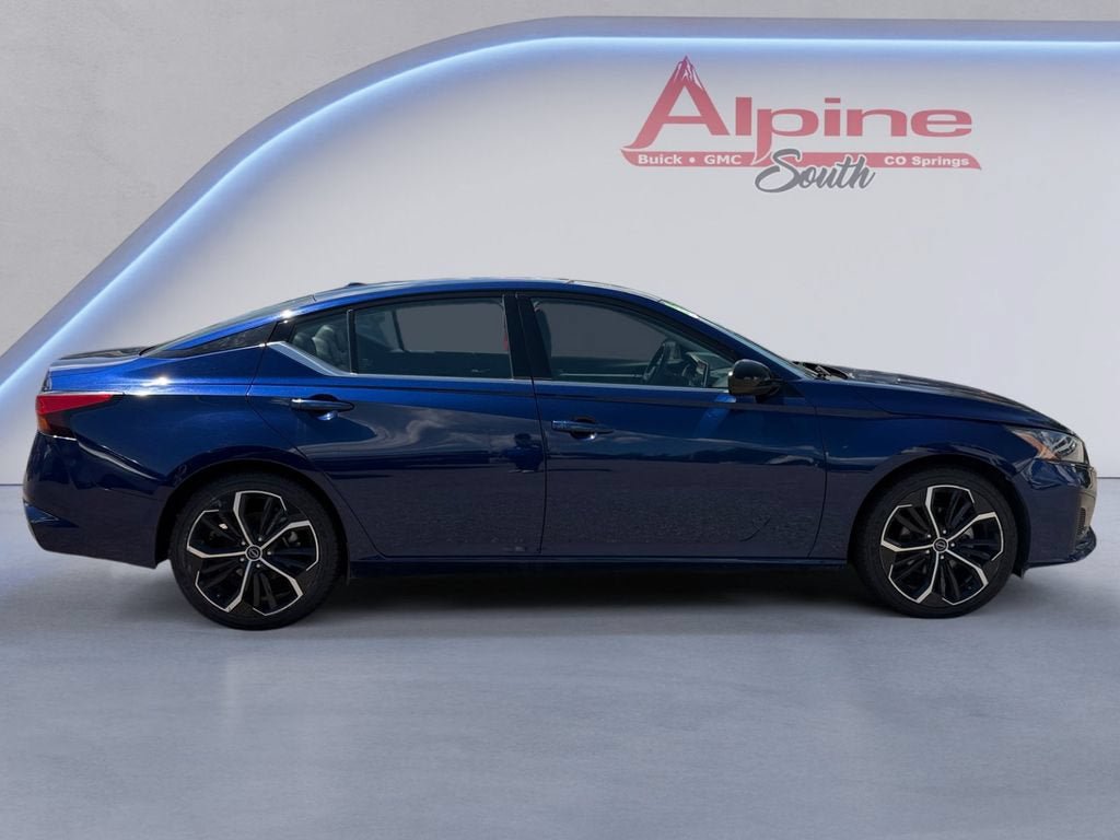 Used 2024 Nissan Altima 2.5 SR FWD image 6