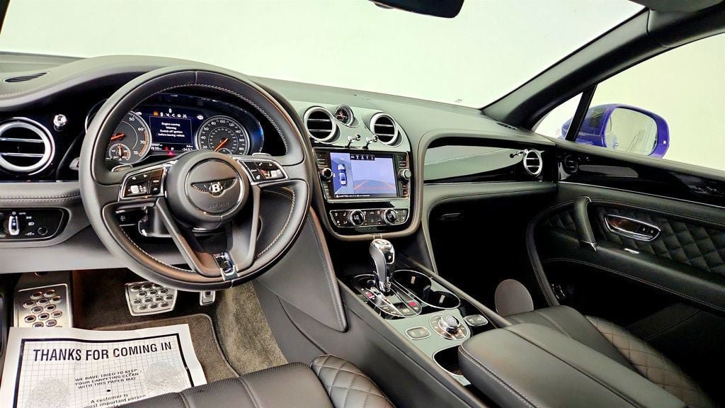 Used 2018 Bentley Bentayga AWD/4WD image 13