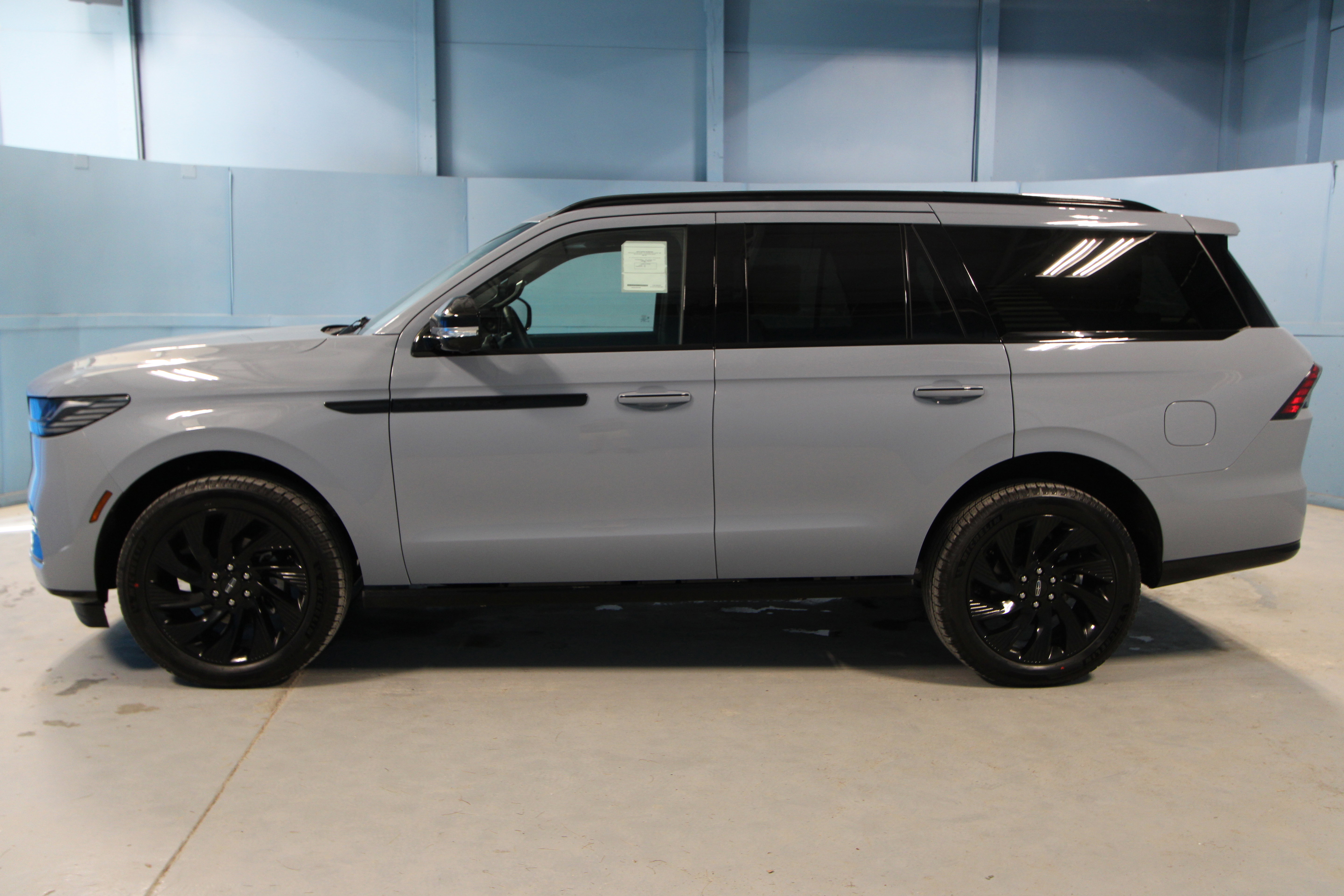 New 2026 Lincoln Navigator Reserve image 27