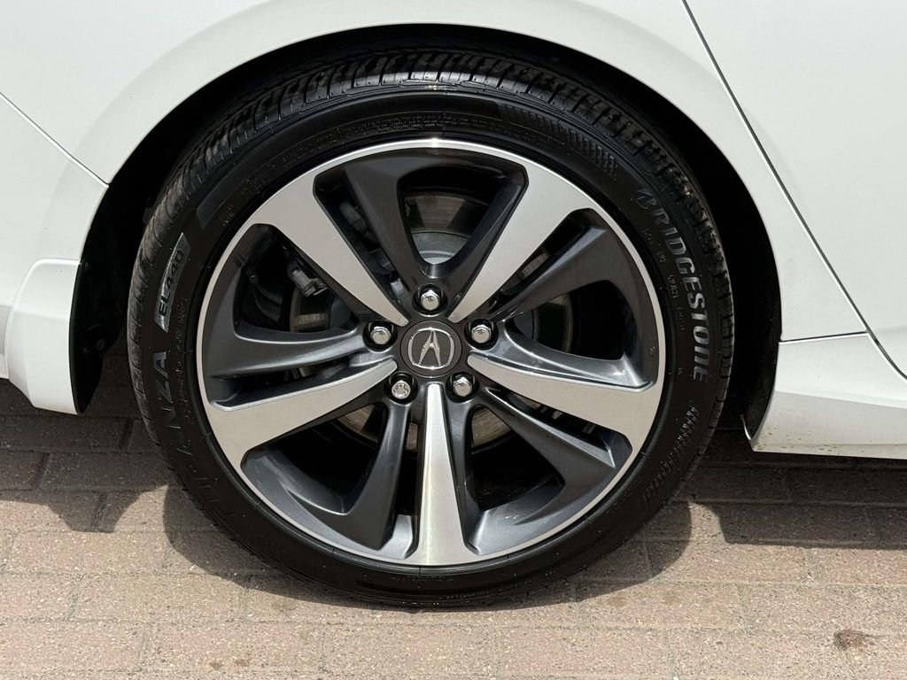 Used 2025 Acura TLX w/ Technology Package image 7