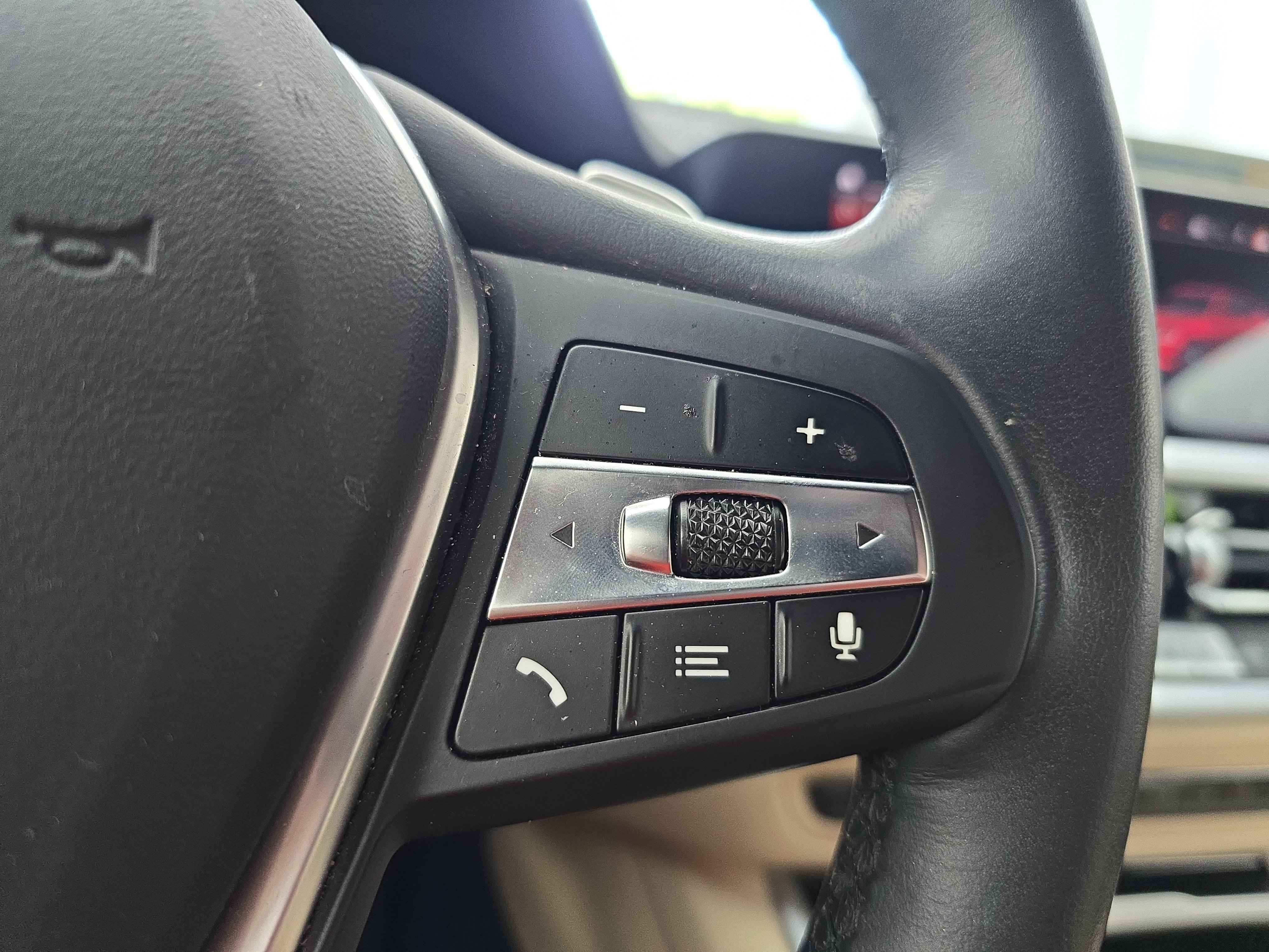 Used 2021 BMW 330i Sedan RWD image 17