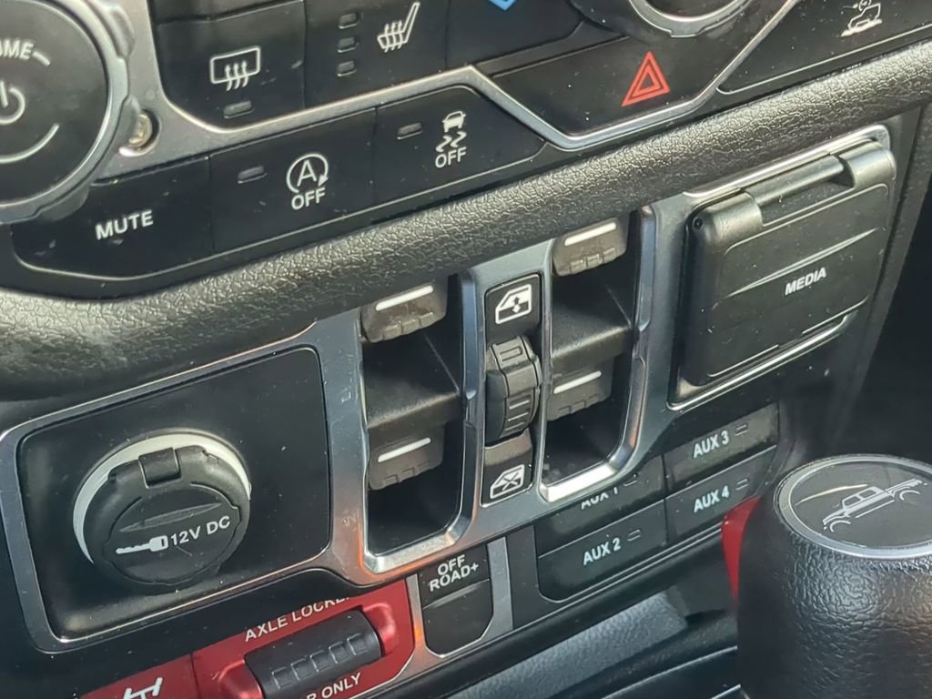 Used 2024 Jeep Gladiator Sport image 22