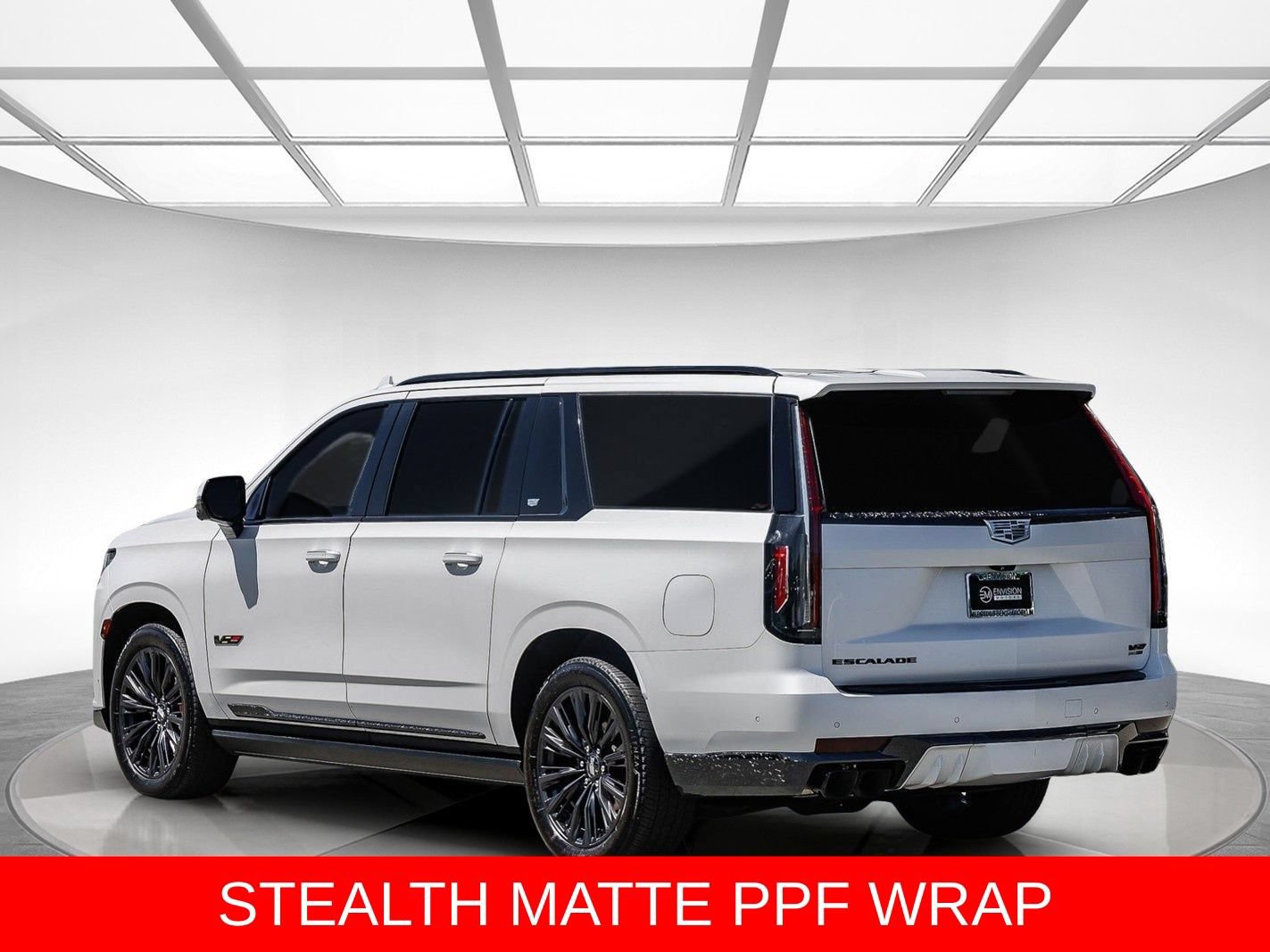 Used 2023 Cadillac Escalade ESV V w/ LPO, ONYX Package AWD/4WD image 3