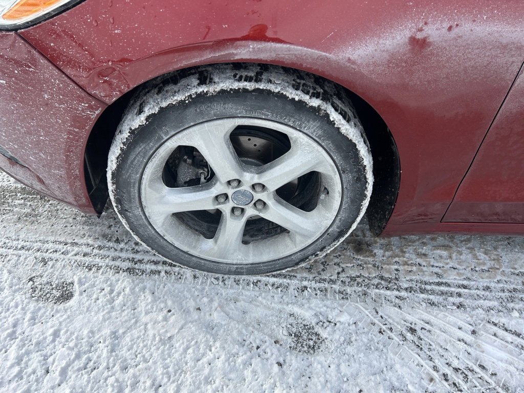 Used 2014 Ford Fusion SE w/ Equipment Group 201A image 11