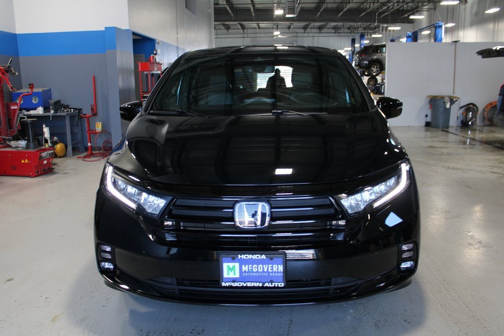 Used 2023 Honda Odyssey Sport image 3