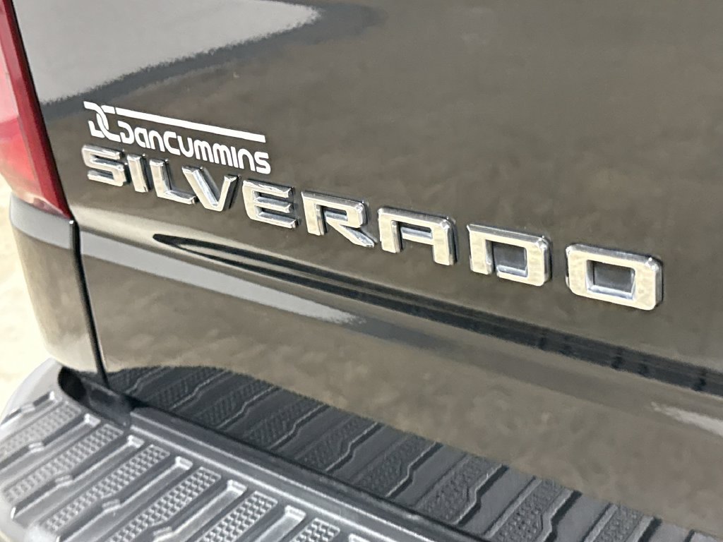 Used 2024 Chevrolet Silverado 1500 LT Trail Boss w/ Convenience Package II AWD/4WD image 27