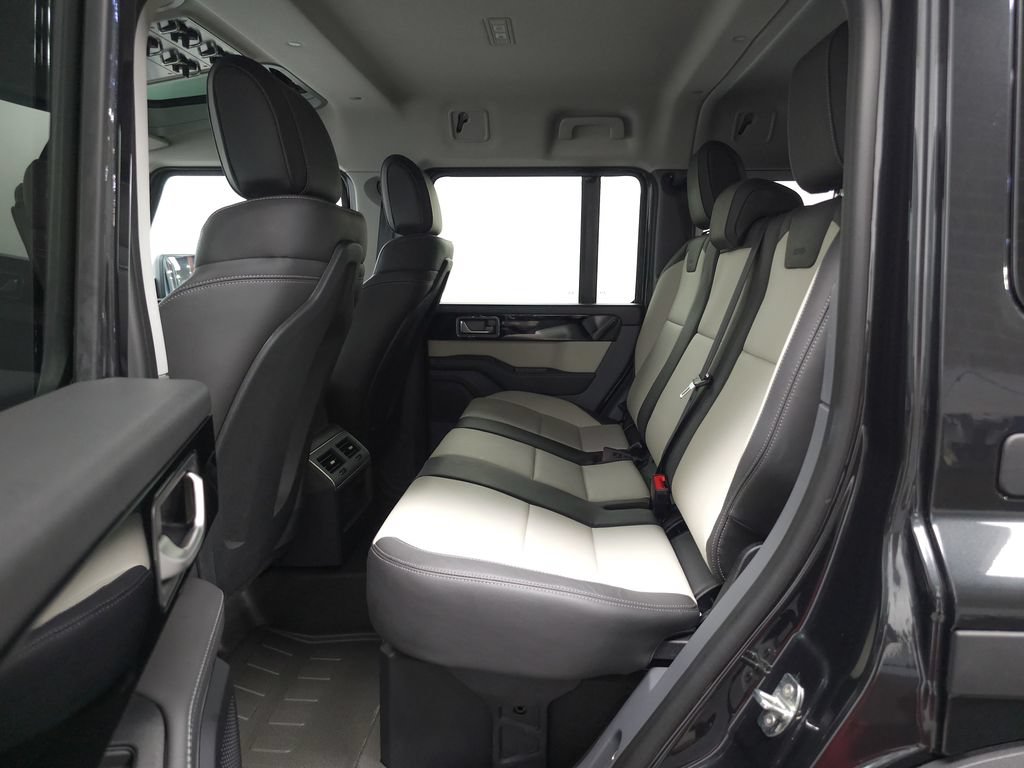 Used 2025 INEOS Grenadier Station Wagon AWD/4WD image 21