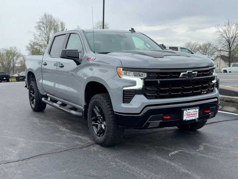 Used 2024 Chevrolet Silverado 1500 LT Trail Boss image 2