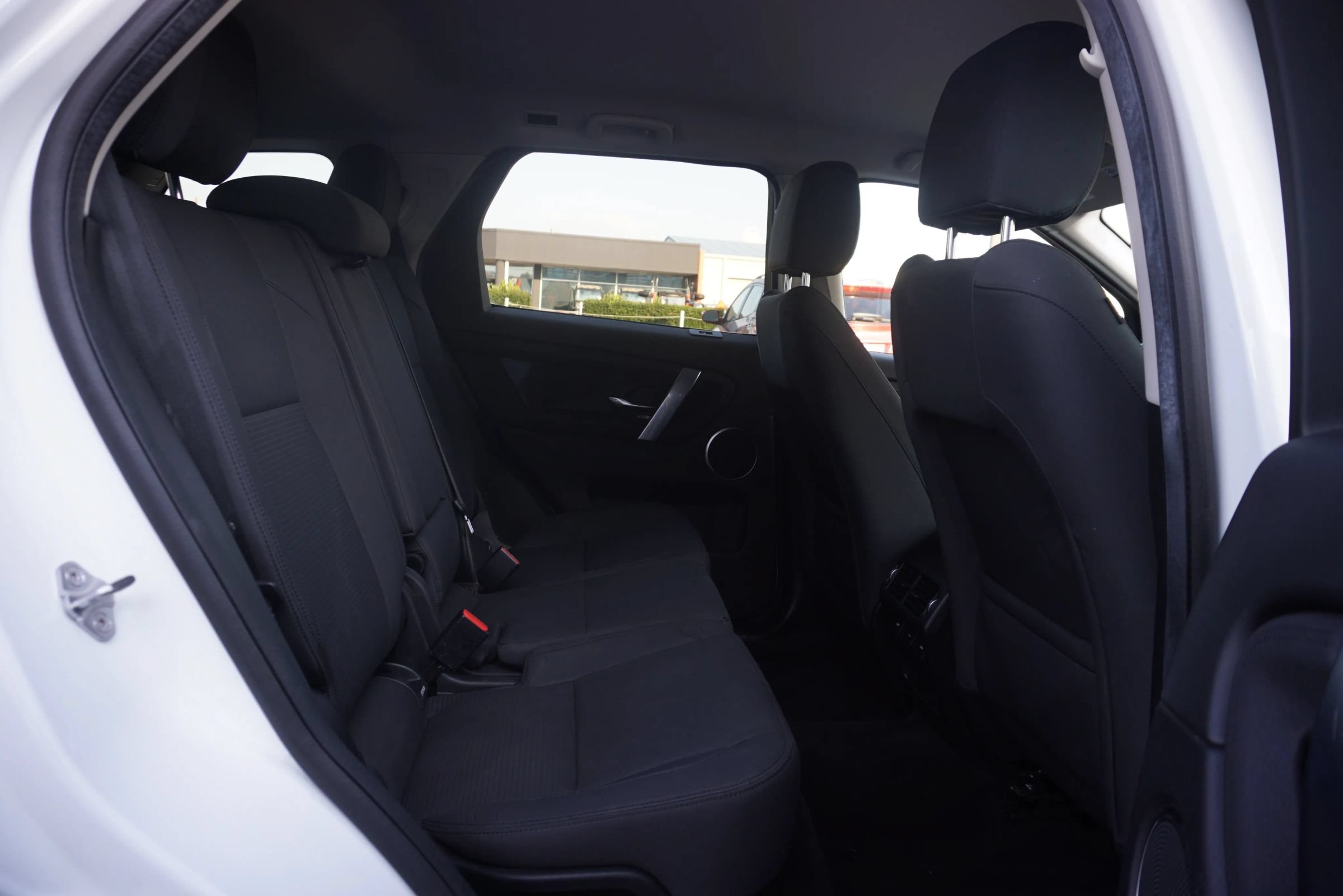Used 2020 Land Rover Discovery Sport AWD/4WD image 21