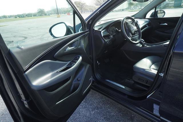 Used 2020 Buick Envision Premium w/ LPO, Road Trip Package AWD/4WD image 11