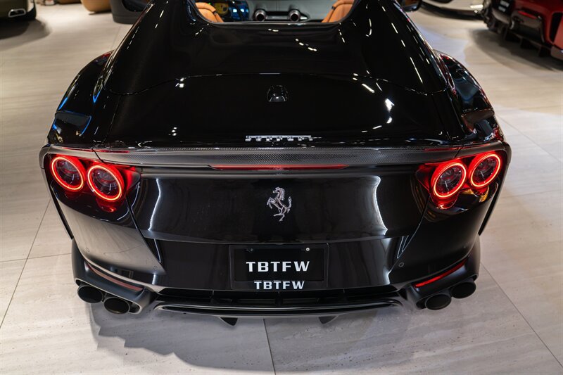 Used 2021 Ferrari 812 GTS RWD image 23
