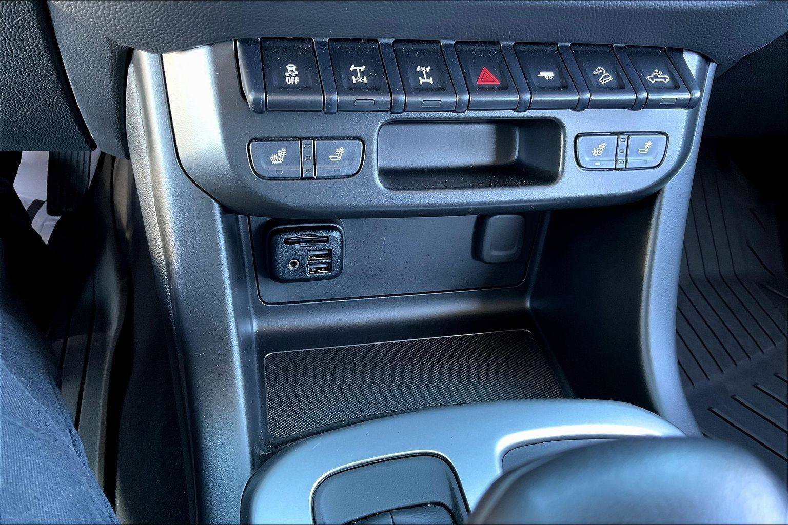 Used 2022 Chevrolet Colorado ZR2 w/ Colorado ZR2 Bison Edition image 30