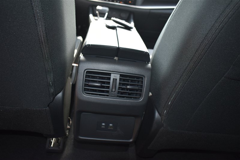 Used 2023 Nissan Rogue SV AWD/4WD image 24
