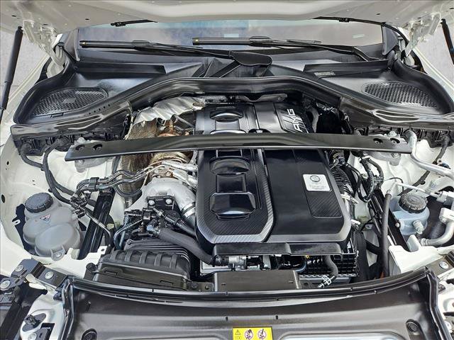 Used 2025 Mercedes-Benz GLC 43 AMG 4MATIC image 30
