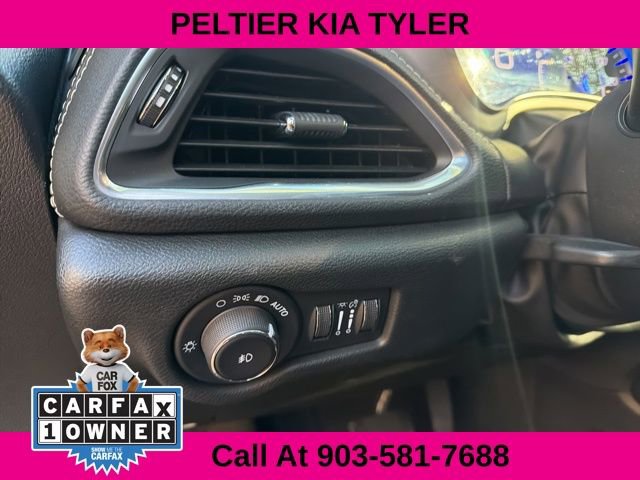 Used 2023 Chrysler Pacifica Limited w/ S Appearance Package image 18