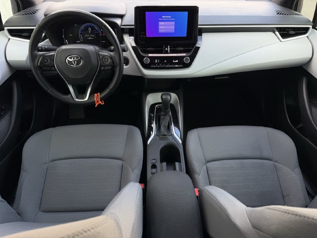 Used 2026 Toyota Corolla SE FWD image 11