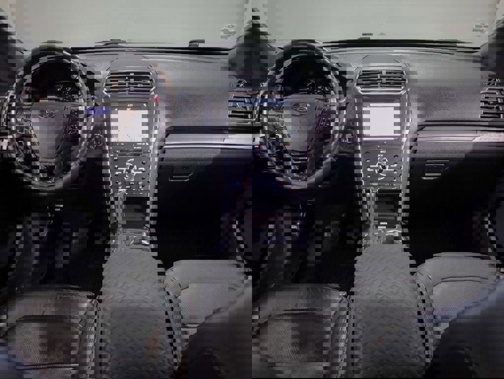 Used 2018 Ford Explorer Sport w/ Equipment Group 401A image 11