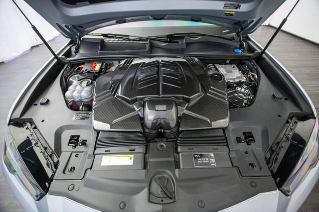 Used 2022 Lamborghini Urus image 13