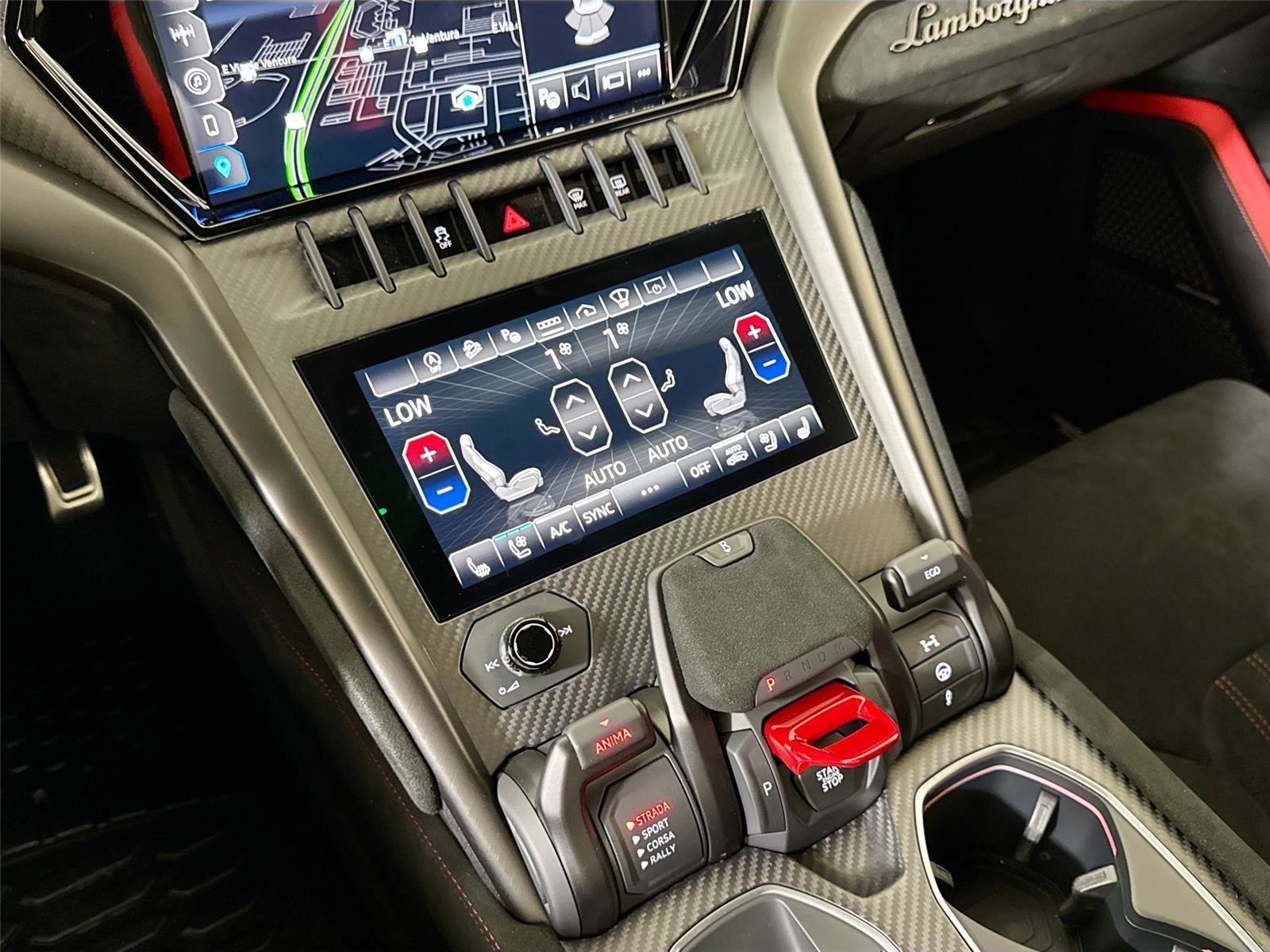 Used 2023 Lamborghini Urus Performante image 21