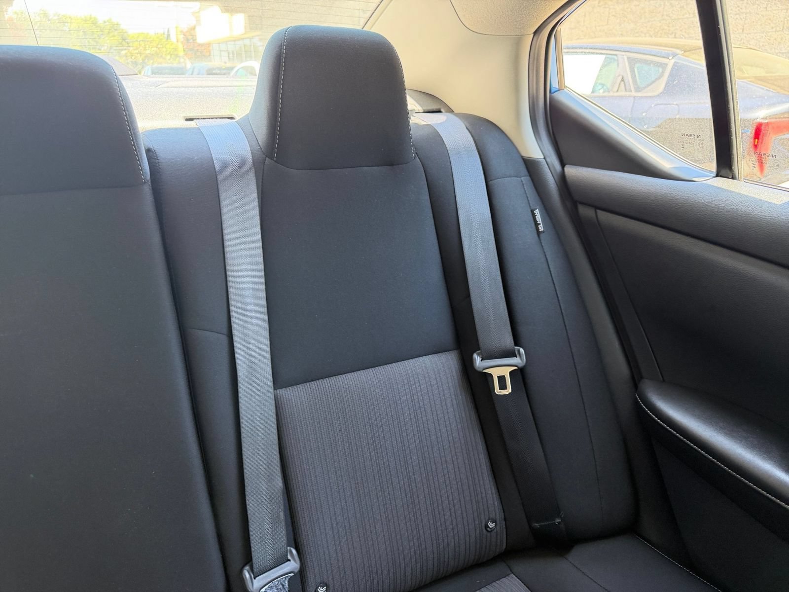 Used 2025 Nissan Sentra SV FWD image 35