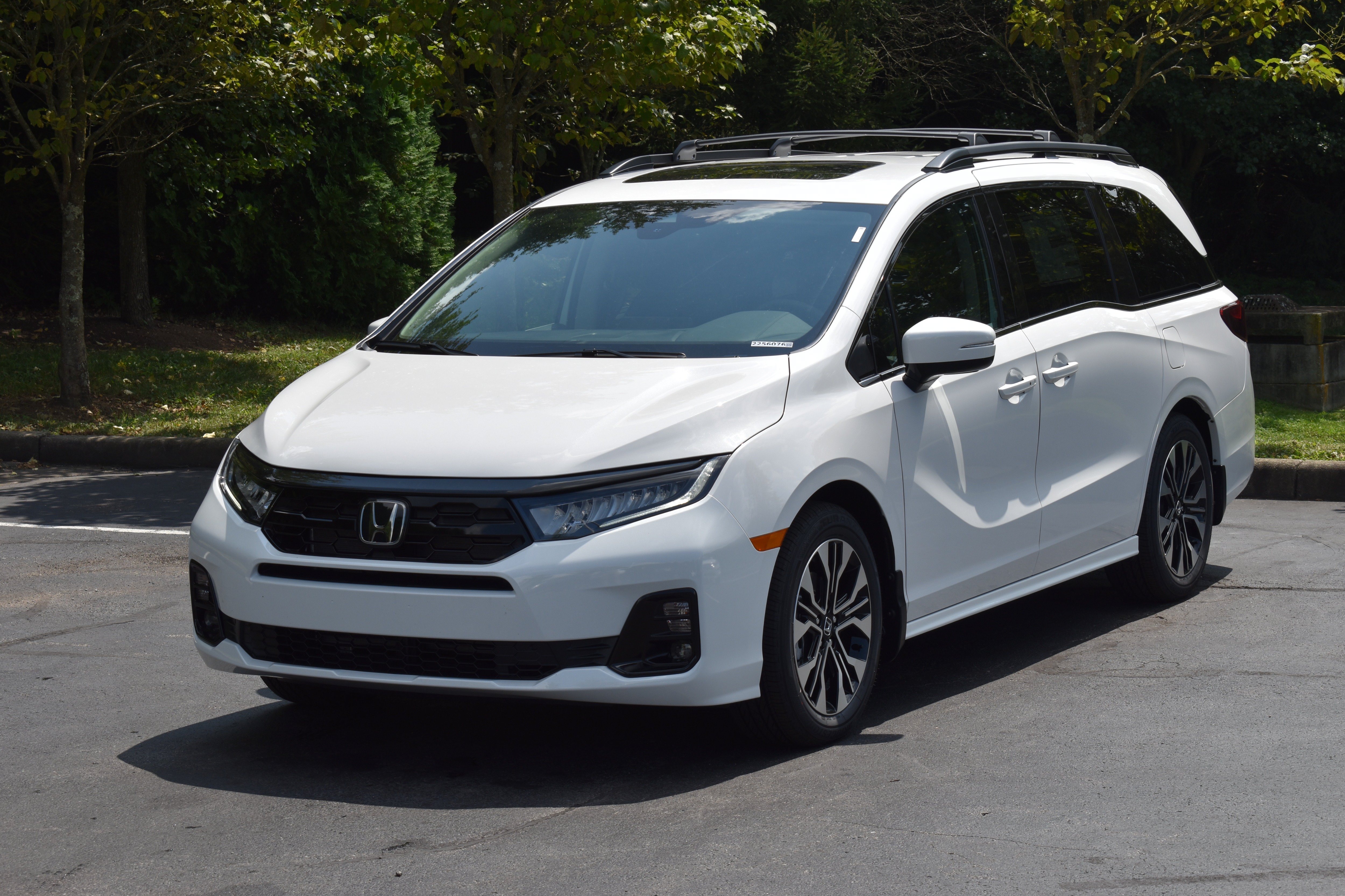 New 2027 Honda Odyssey Elite image 3