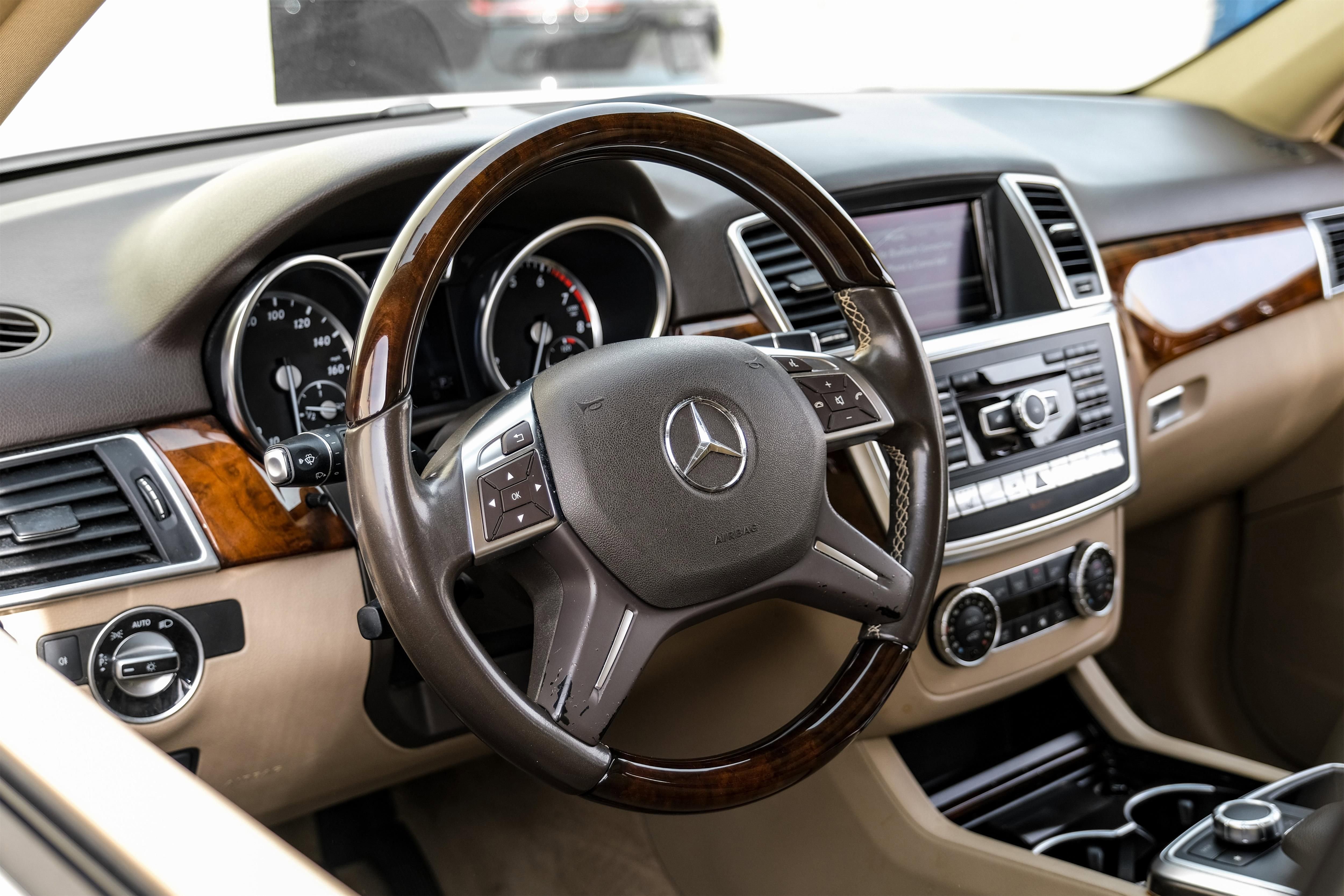 Used 2015 Mercedes-Benz ML 350 4MATIC image 15