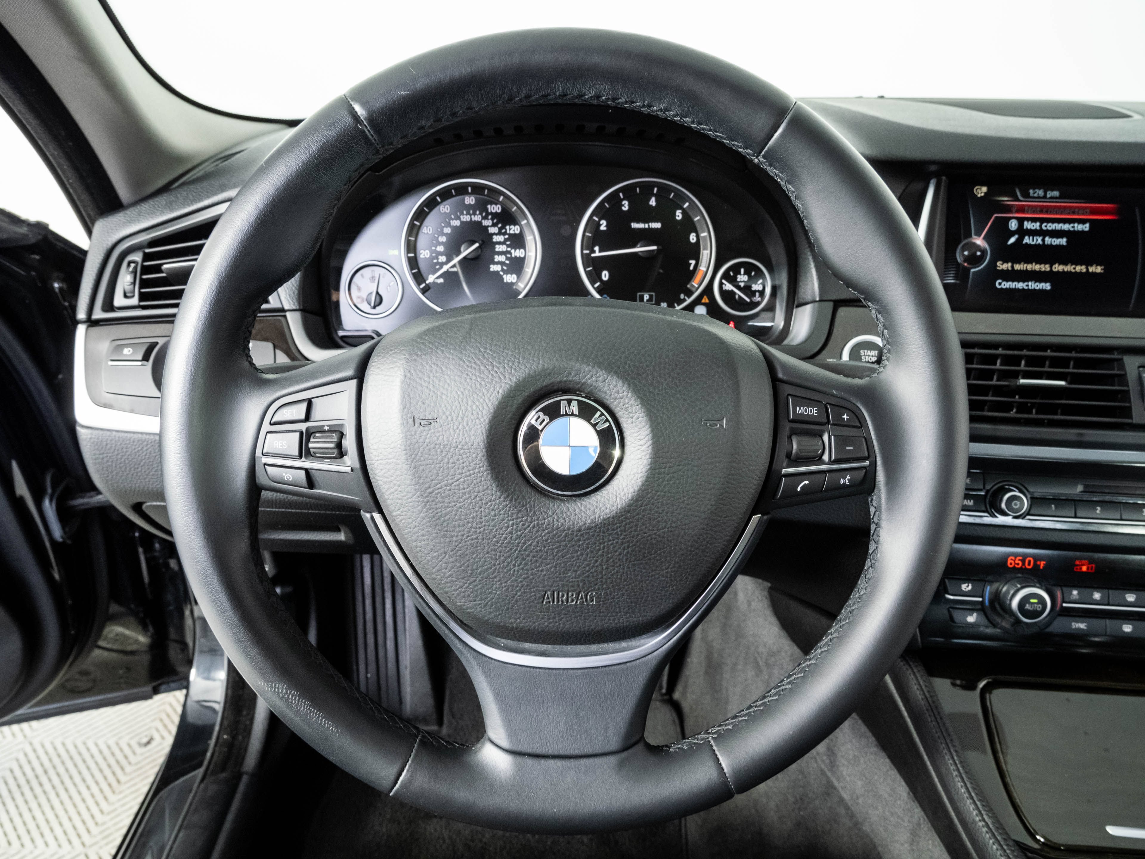Used 2015 BMW 528i xDrive Sedan AWD/4WD image 8