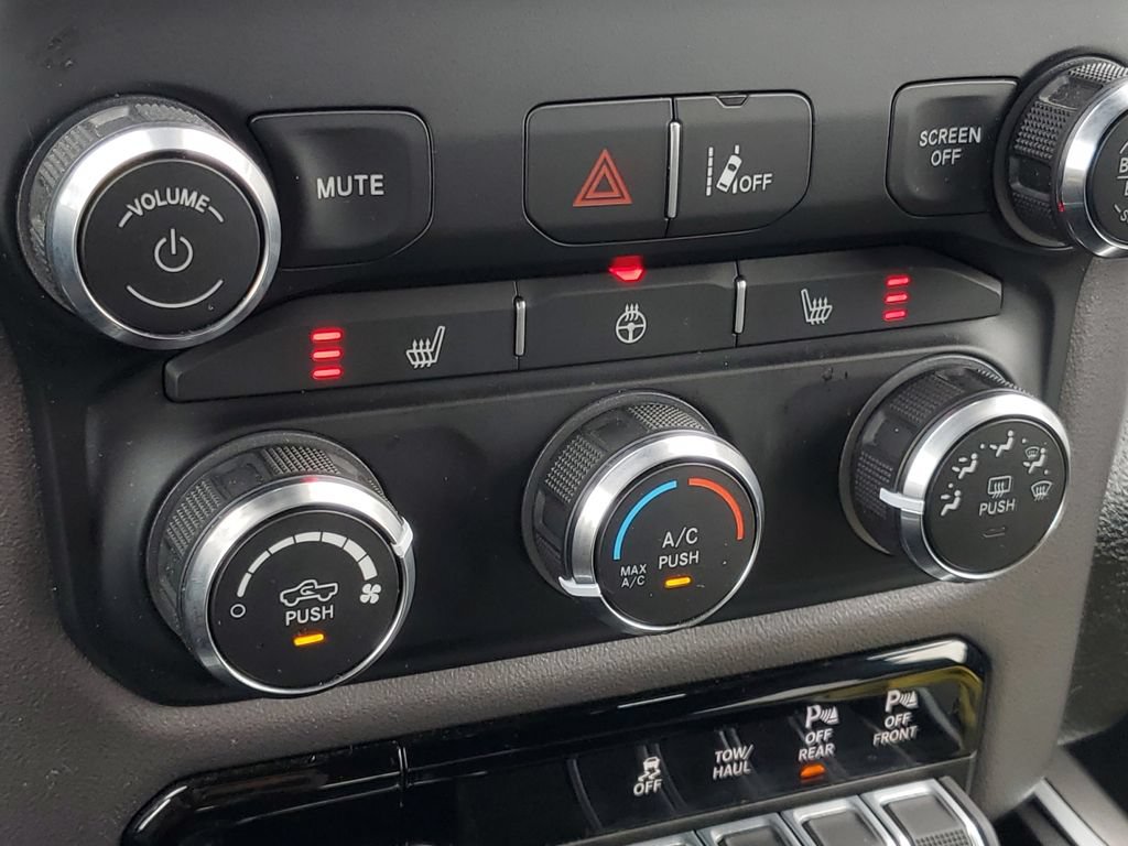 Used 2023 RAM 1500 Big Horn AWD/4WD image 17