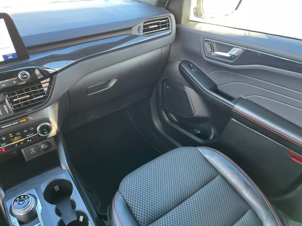 Certified 2023 Ford Escape ST-Line Select image 29
