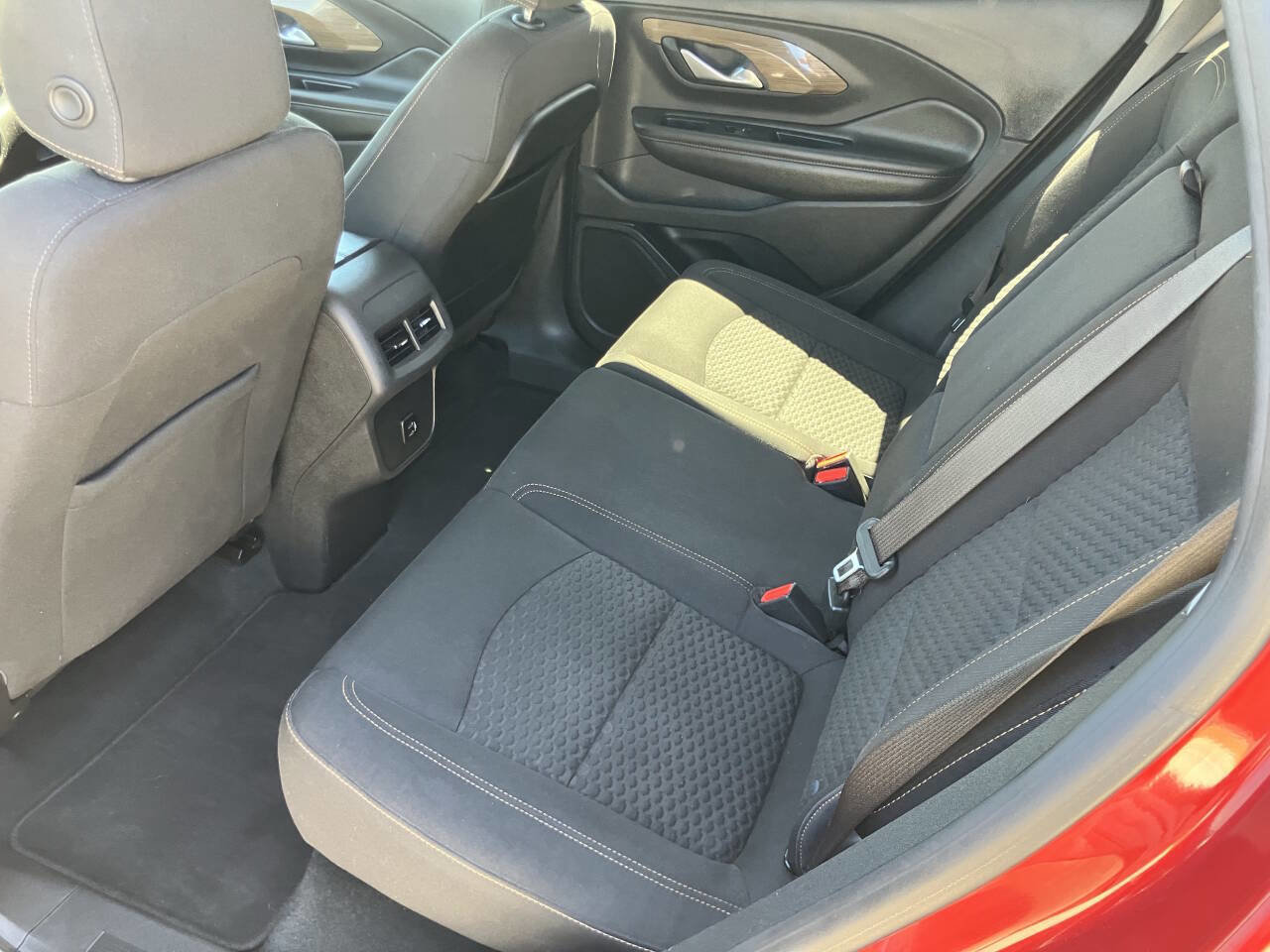 Used 2018 GMC Terrain SLE AWD/4WD image 23