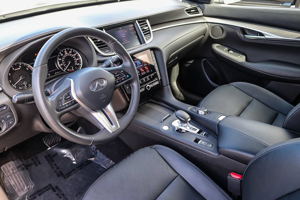 Certified 2023 INFINITI QX55 Luxe w/ Cargo Package AWD/4WD image 17