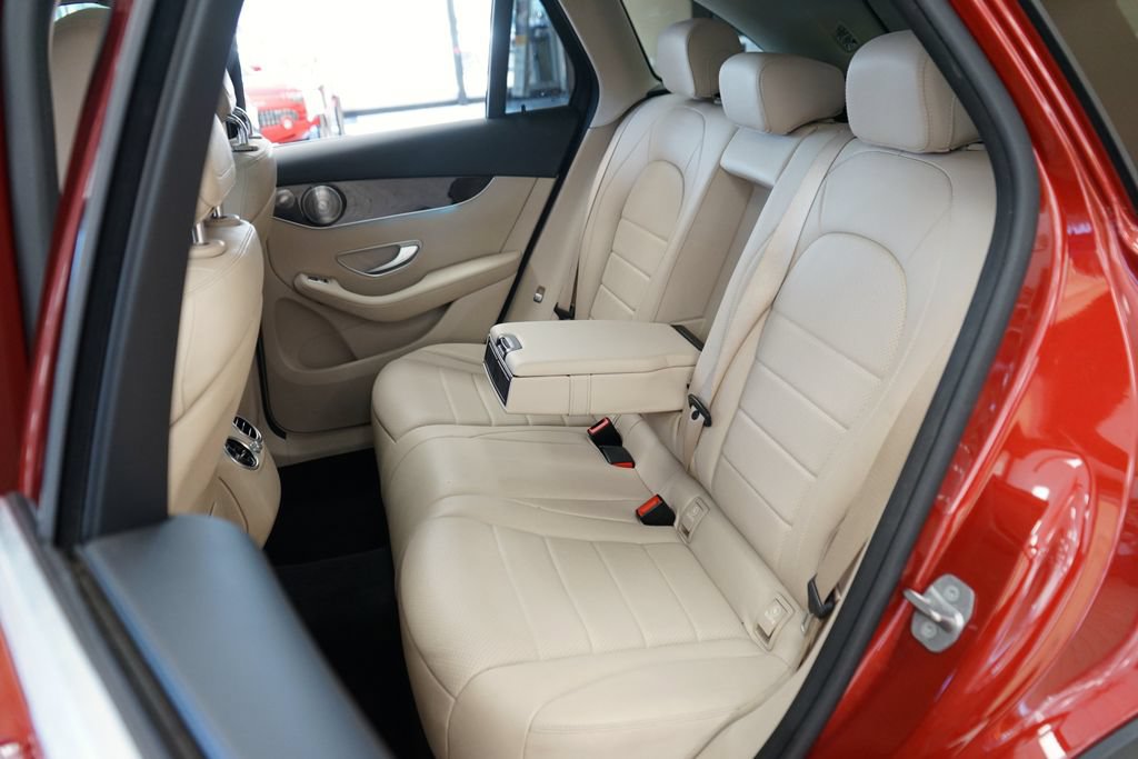 Used 2017 Mercedes-Benz GLC 300 4MATIC image 43