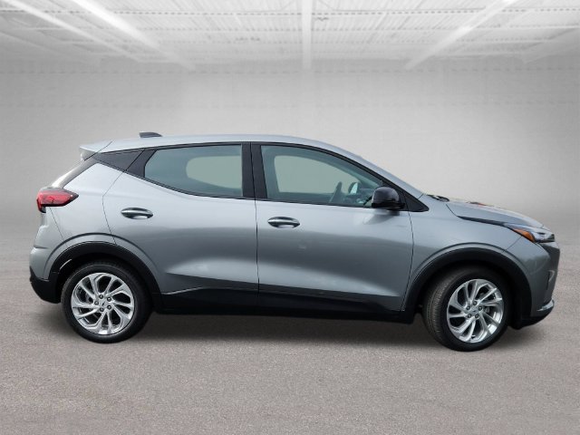 New 2027 Chevrolet Bolt LT w/ Comfort Package FWD image 8