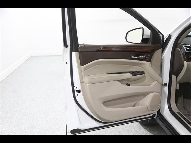 Used 2014 Cadillac SRX Premium w/ Driver Assist Package AWD/4WD image 4