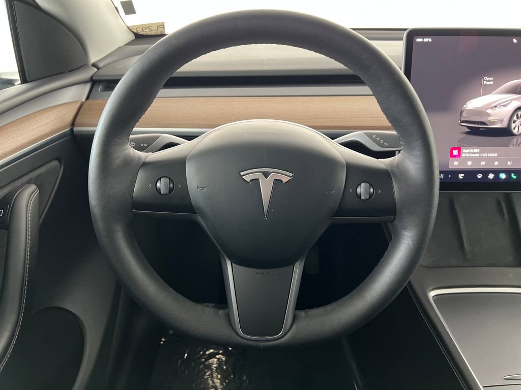 Used 2023 Tesla Model Y Long Range image 18