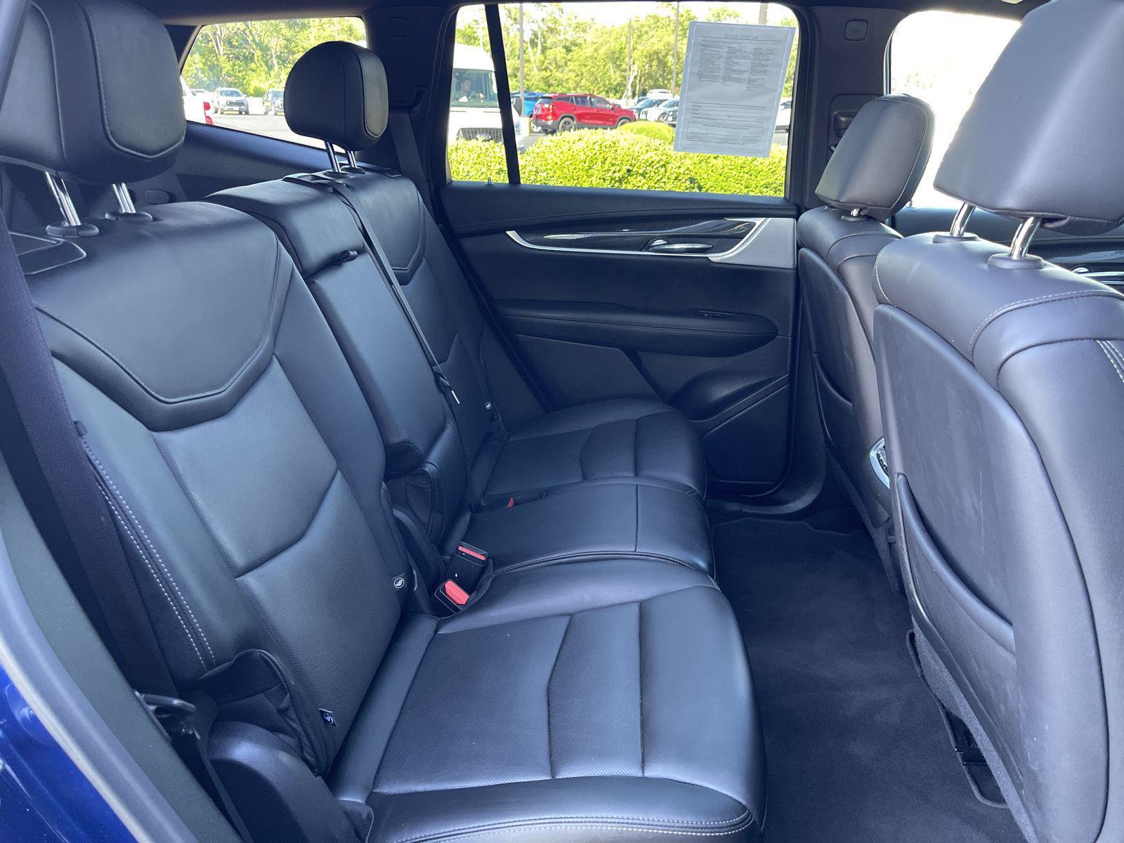 Used 2024 Cadillac XT6 Sport w/ Technology Package AWD/4WD image 43