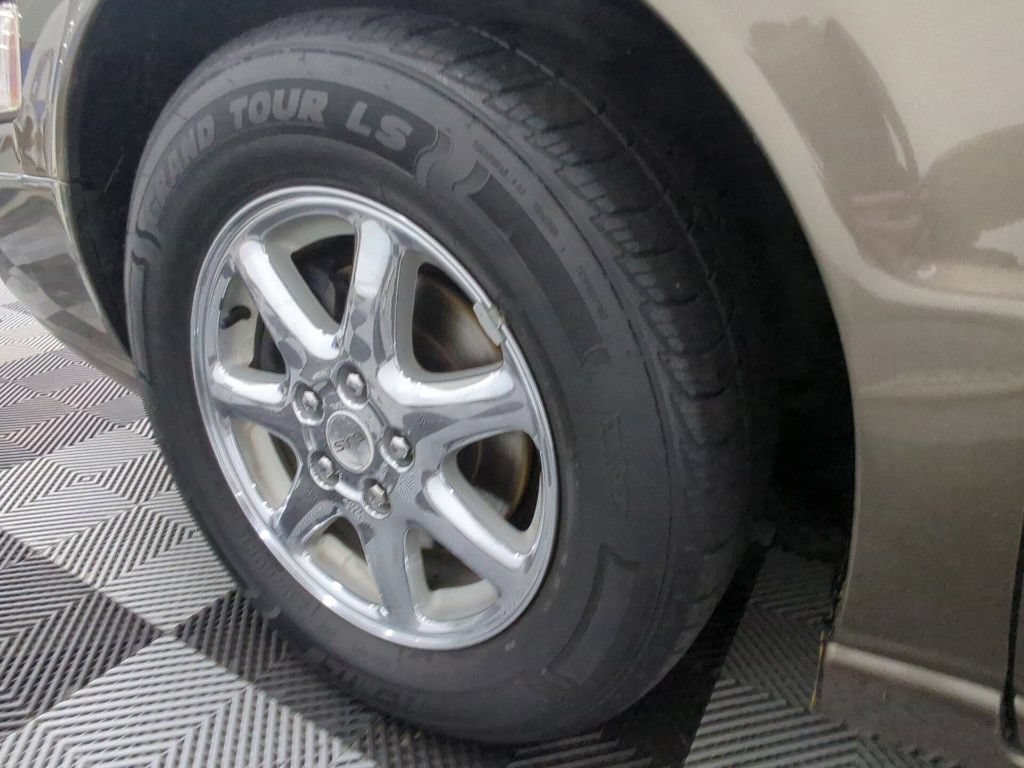 Used 2000 Cadillac Seville STS w/ Convenience Pkg FWD image 29