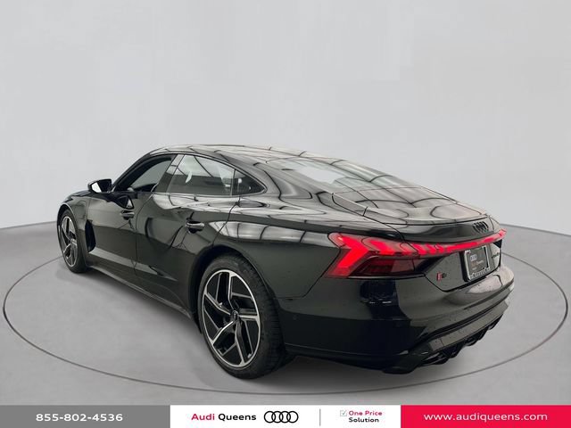 Used 2023 Audi RS e-tron GT w/ Carbon Performance Package AWD/4WD image 2