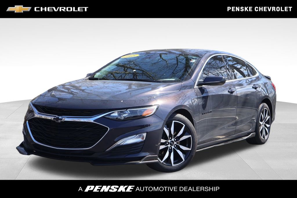 Used 2025 Chevrolet Malibu RS w/ LPO, Floor Liner Package image 1