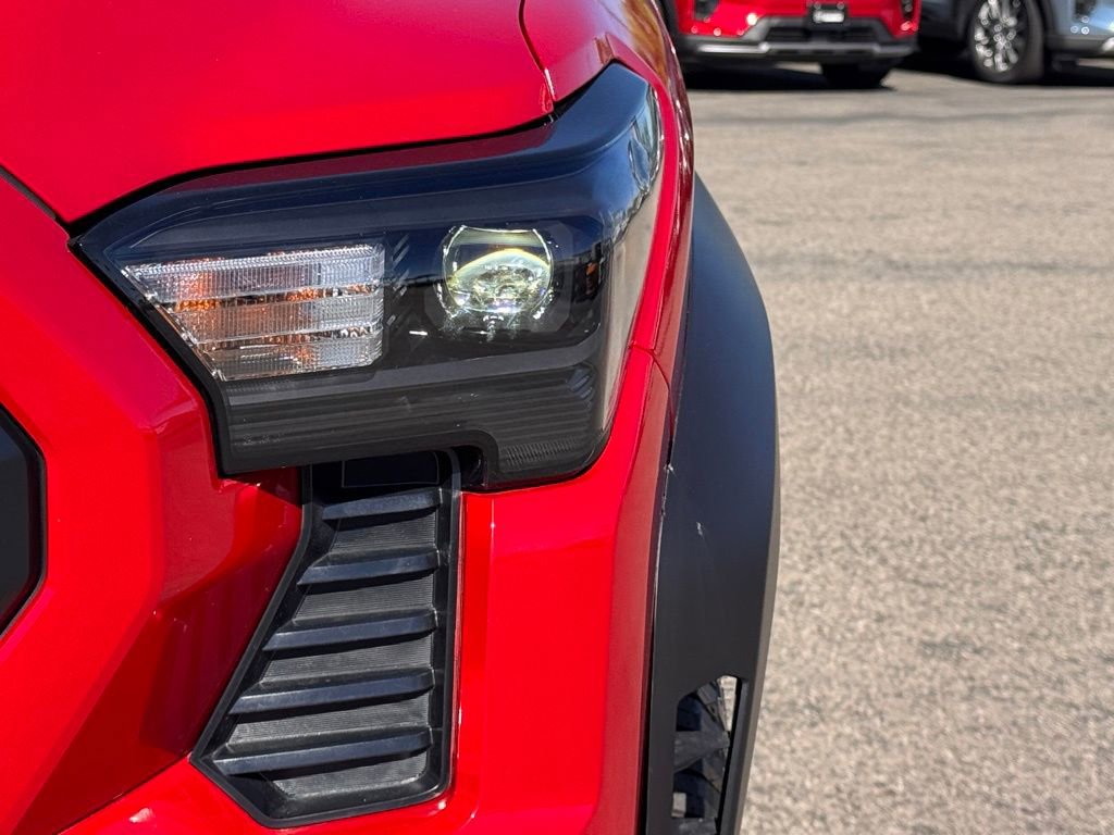 Used 2025 Toyota Tacoma TRD Off-Road AWD/4WD image 8