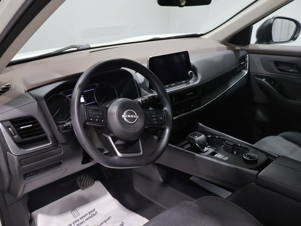 Used 2022 Nissan Rogue S AWD/4WD image 14